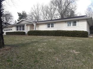 2917 E Glenwood St, Springfield, MO 65804