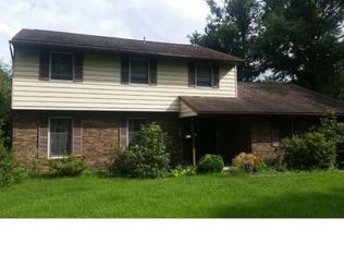 1562 Cedar Top Rd, Reading, PA 19607