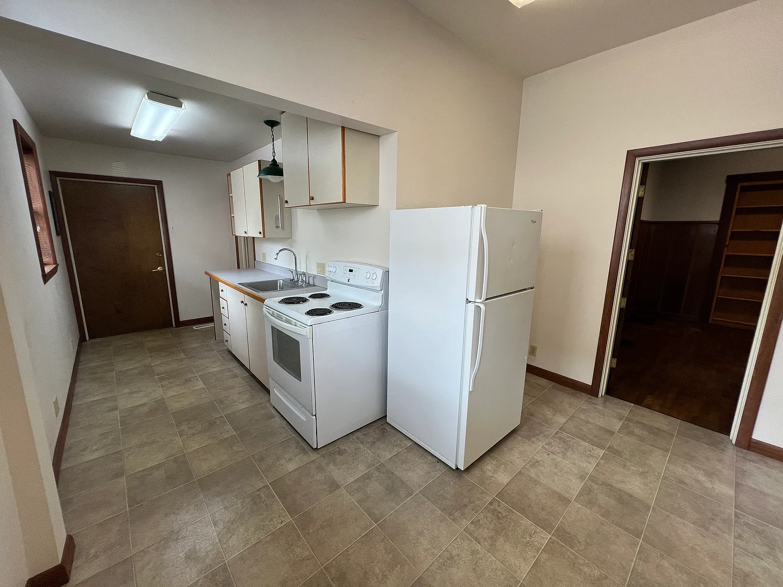 3 bed, 1.5 bath, $1,200 — Photo 3