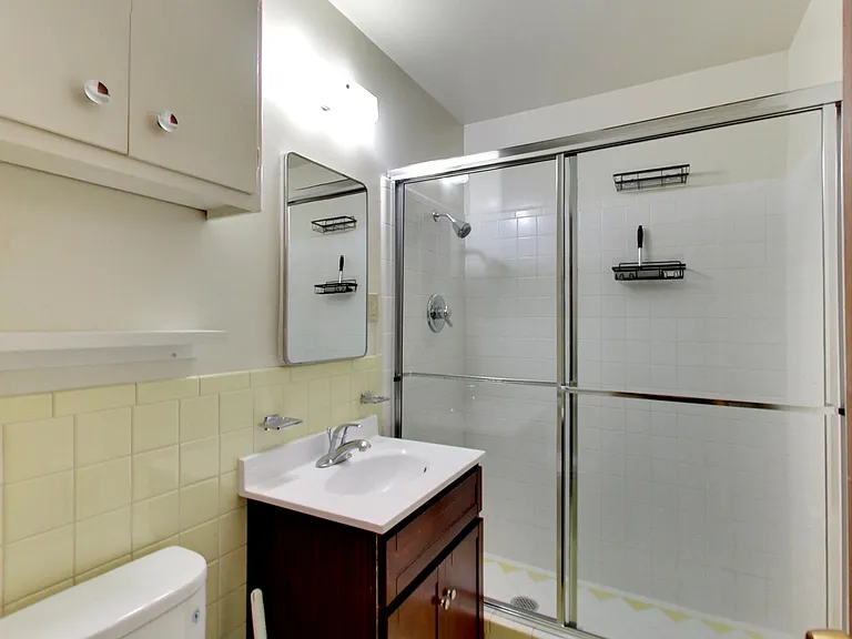 1300 Lawton St #301 — Photo 7