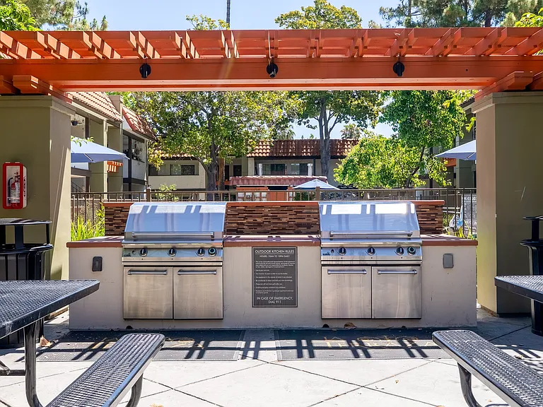 La Terraza — Photo 18