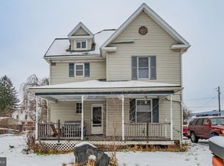 1043 Charles St, Jersey Shore, PA 17740