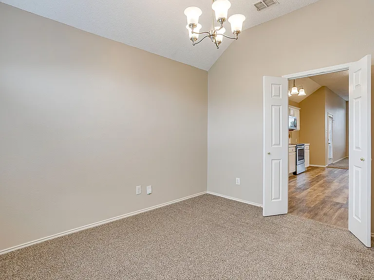 8136 Zion Trl — Photo 4