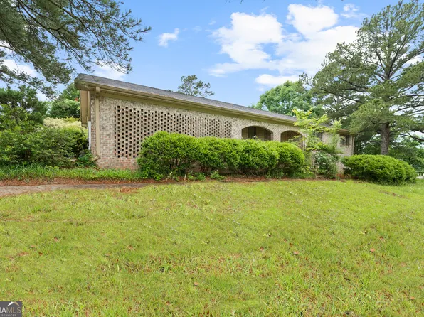 3198 Clairmont Ave, Macon, GA 31204