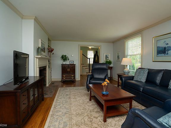 4th image of 4839 Oak Knoll Dr