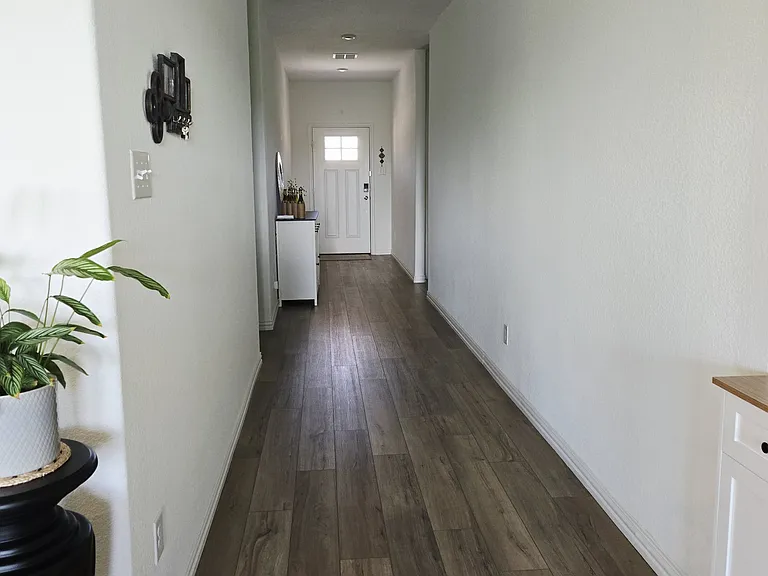 3321 Kingsdown Dr — Photo 4