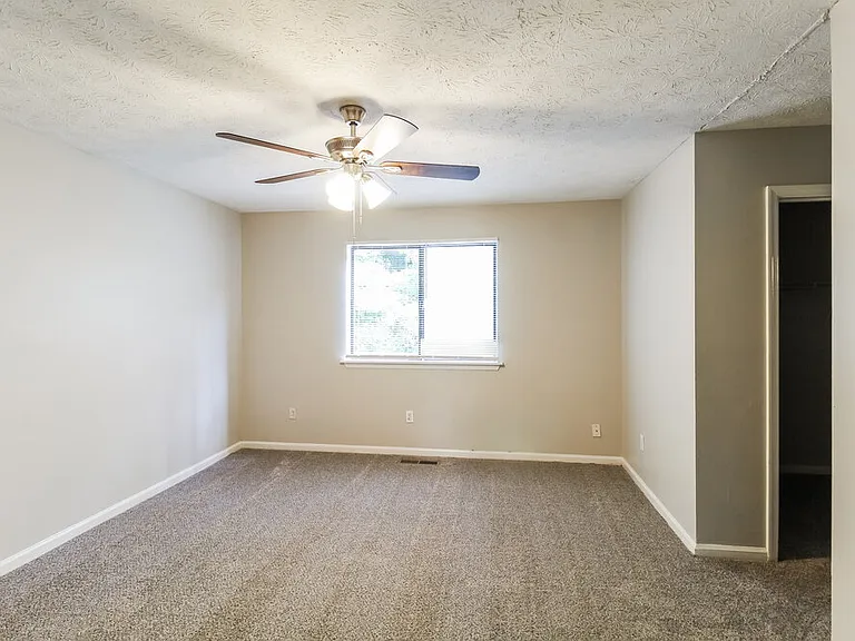 5292 Kinsdale Ln — Photo 9