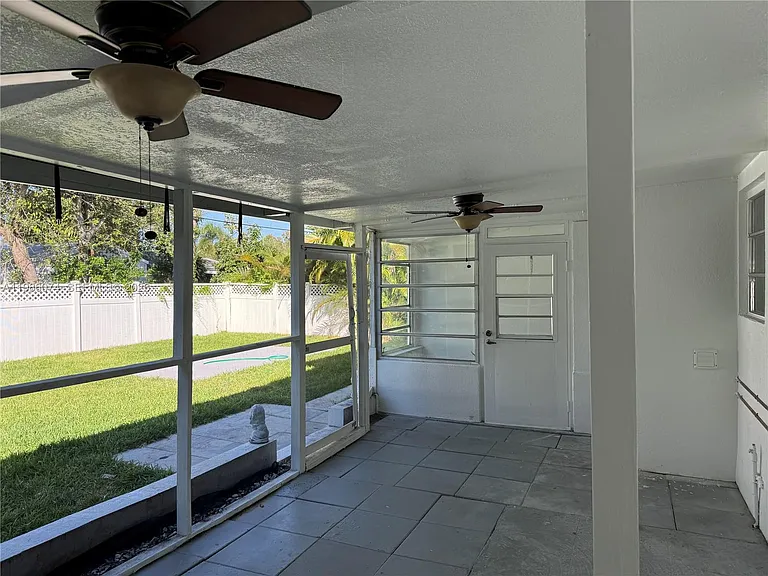 2400 N 57th Way — Photo 3