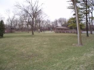 255 W 55th St, Westmont, IL 60559