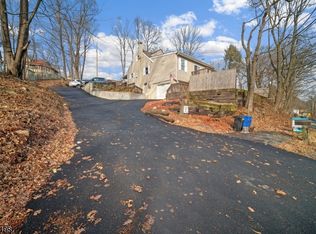 122 Brooklyn Rd, Stanhope, NJ 07874