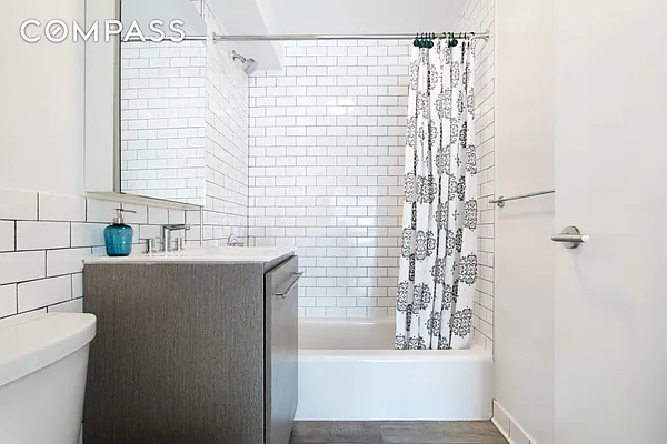 Rented by Compass | media 21