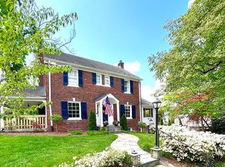 3186 18th St N, Arlington, VA 22201