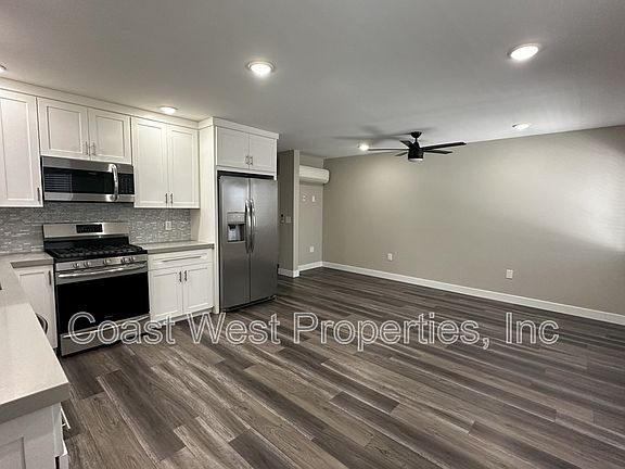 3rd image of 2030 Diamond St APT I
