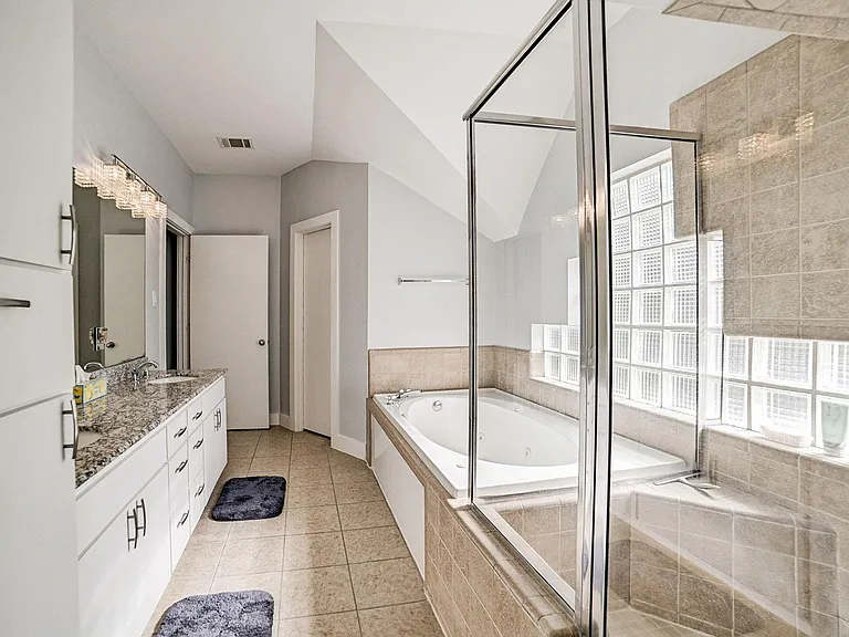 5838 Larkin St — Photo 24