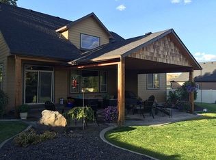 2324 S Meadowview Rd, Greenacres, WA 99016