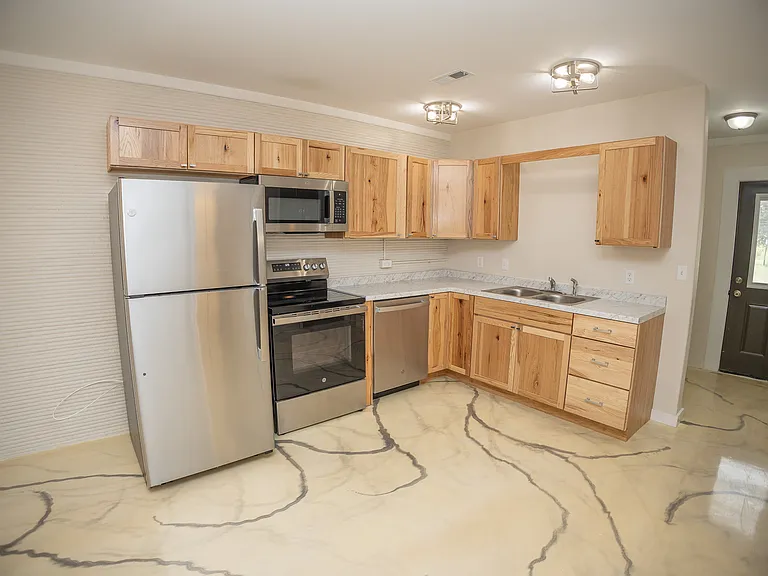 120 Jefferson Rd #A — Photo 5