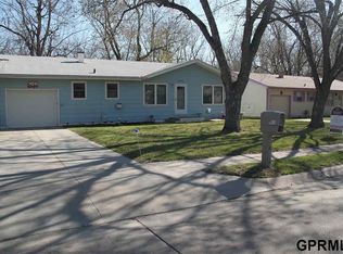 3415 Cottonwood Ln, Omaha, NE 68134