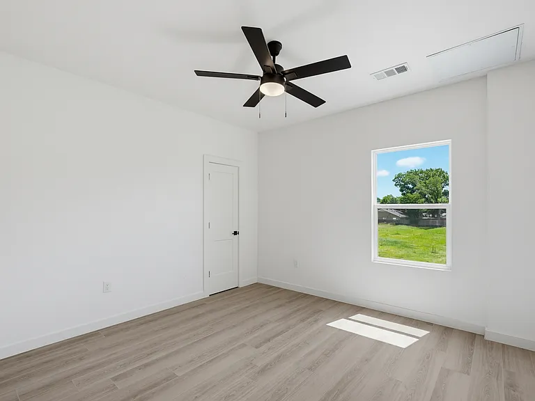 516 S Oconnor Rd — Photo 10