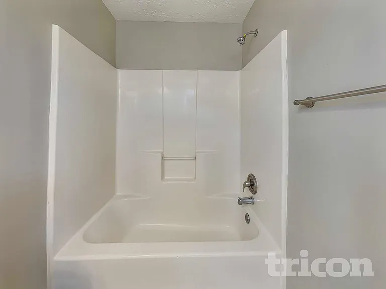 250 Oak Grove Way — Photo 9
