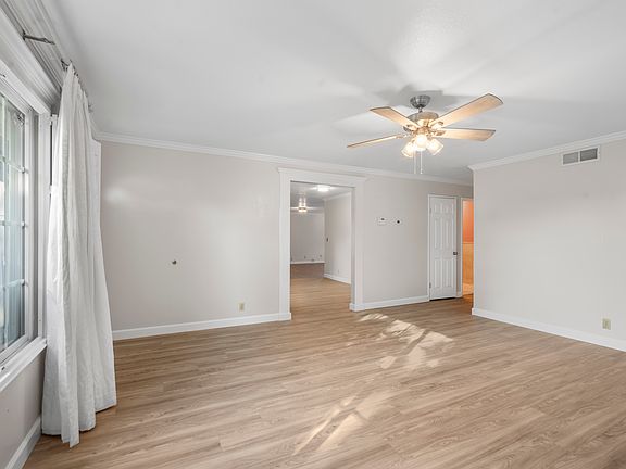 3rd image of 2690 Taffy Dr