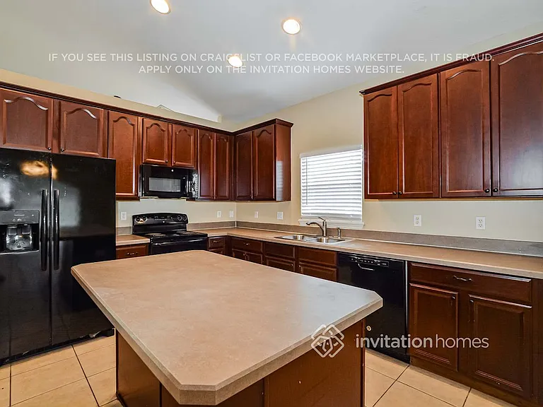 7957 Rex Hill Trl — Photo 10