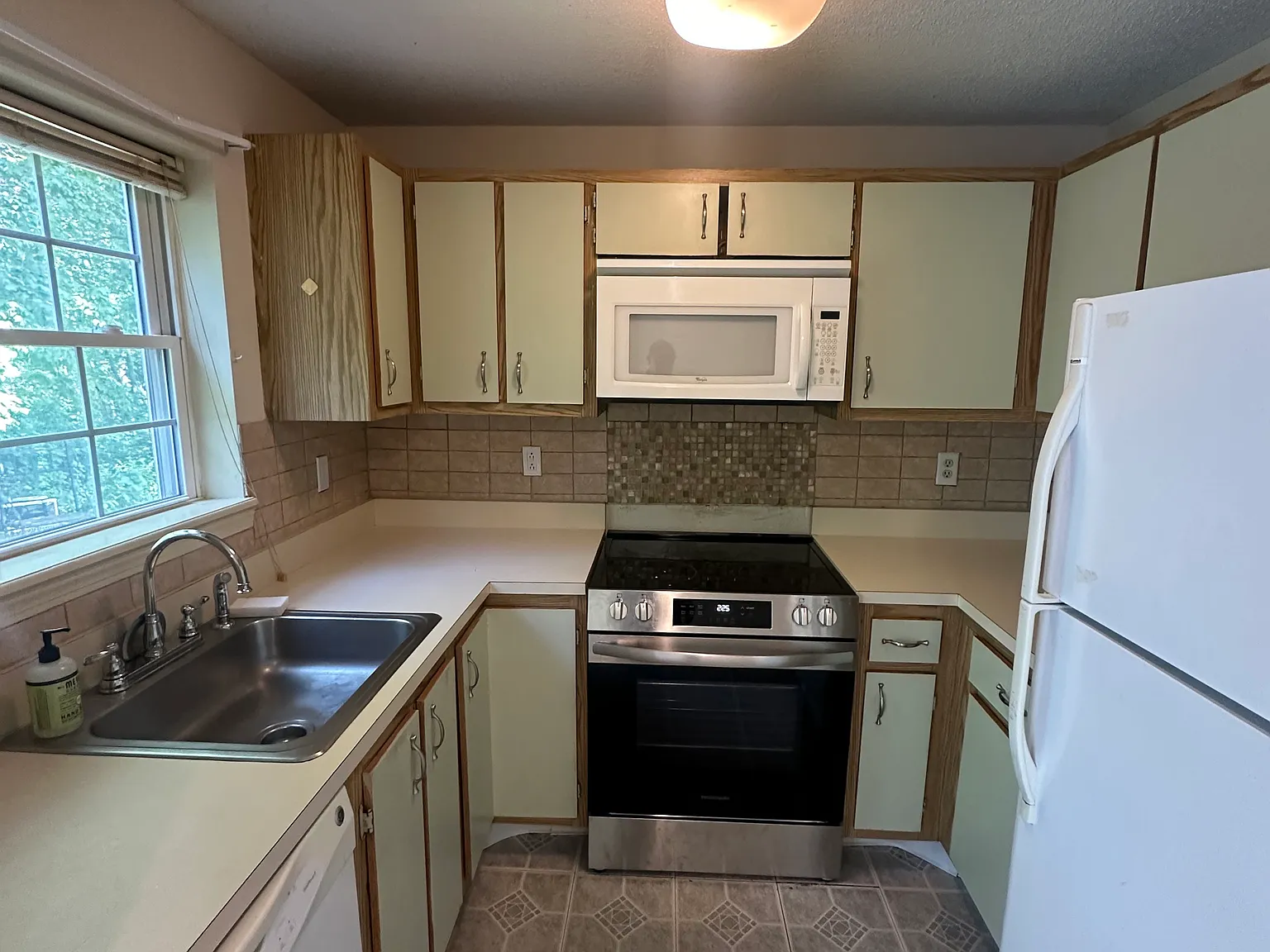 41 Crystal Lane — Photo 3