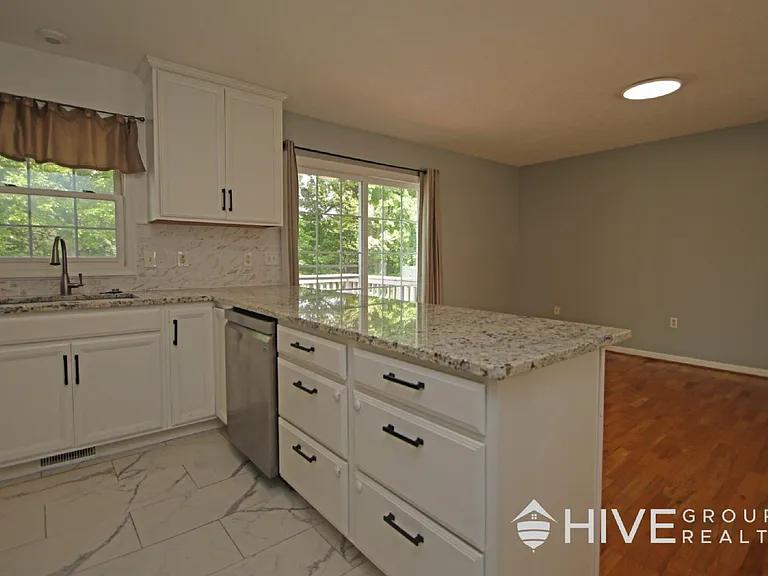235 Quail Run Dr — Photo 7