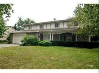 705 E Golf Rd, Libertyville, IL 60048