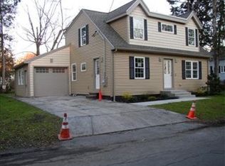 12 Gardner Ave, Woburn, MA 01801