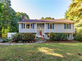 490 Sowams Rd, Barrington, RI 02806