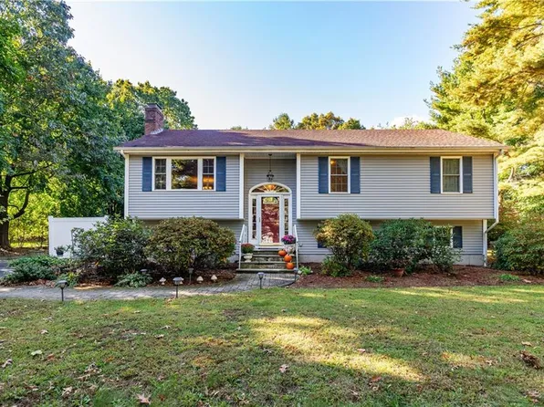 490 Sowams Rd, Barrington, RI 02806