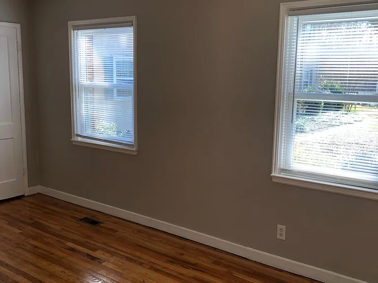 2513 Miller Park Cir #B — Photo 11