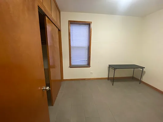 Rented by King Zone Realty Inc | media 9