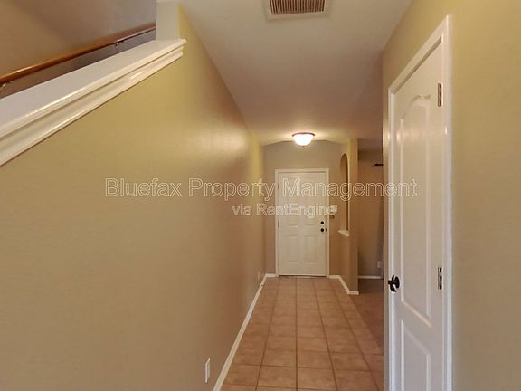 3rd image of 602 Granite Clf