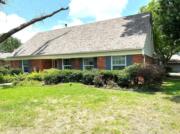 115 W Lavender Ln, Arlington, TX 76010