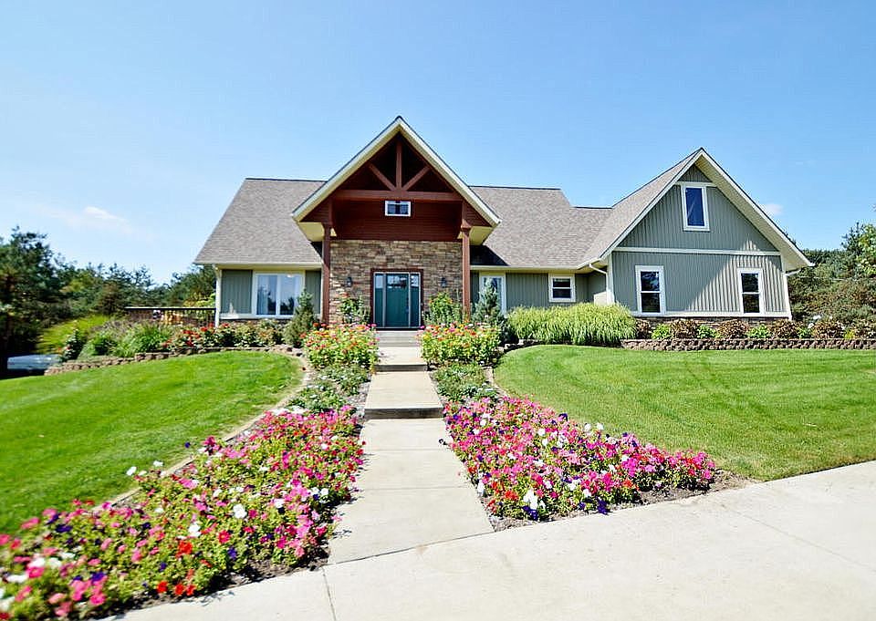 12037 W Devis Rd, West Olive, MI 49460 Zillow
