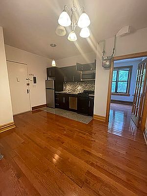 1st image of 80 Edgecombe Ave #16