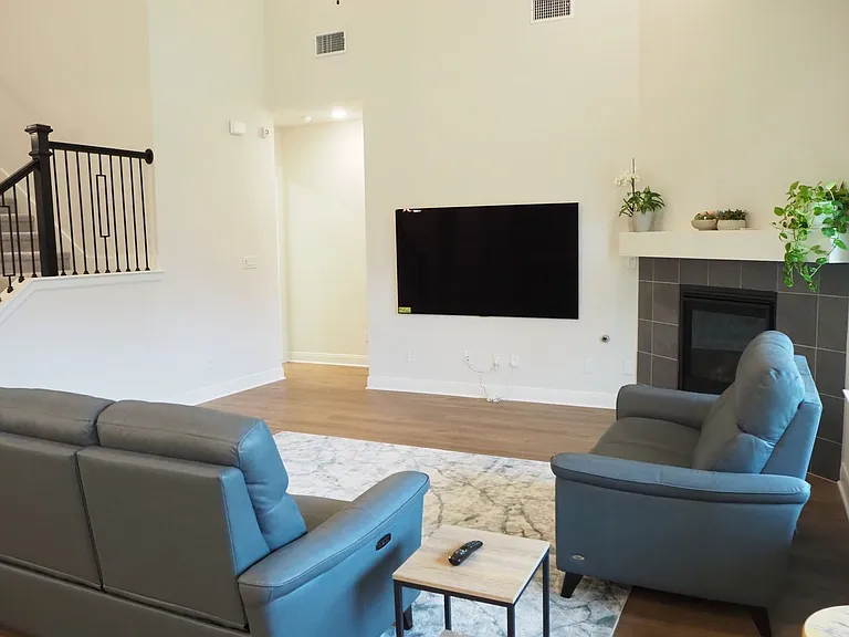 2613 Rosewood Way — Photo 8