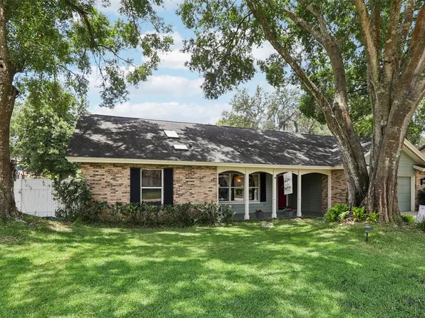 1313 Cambron Dr, Valrico, FL 33596