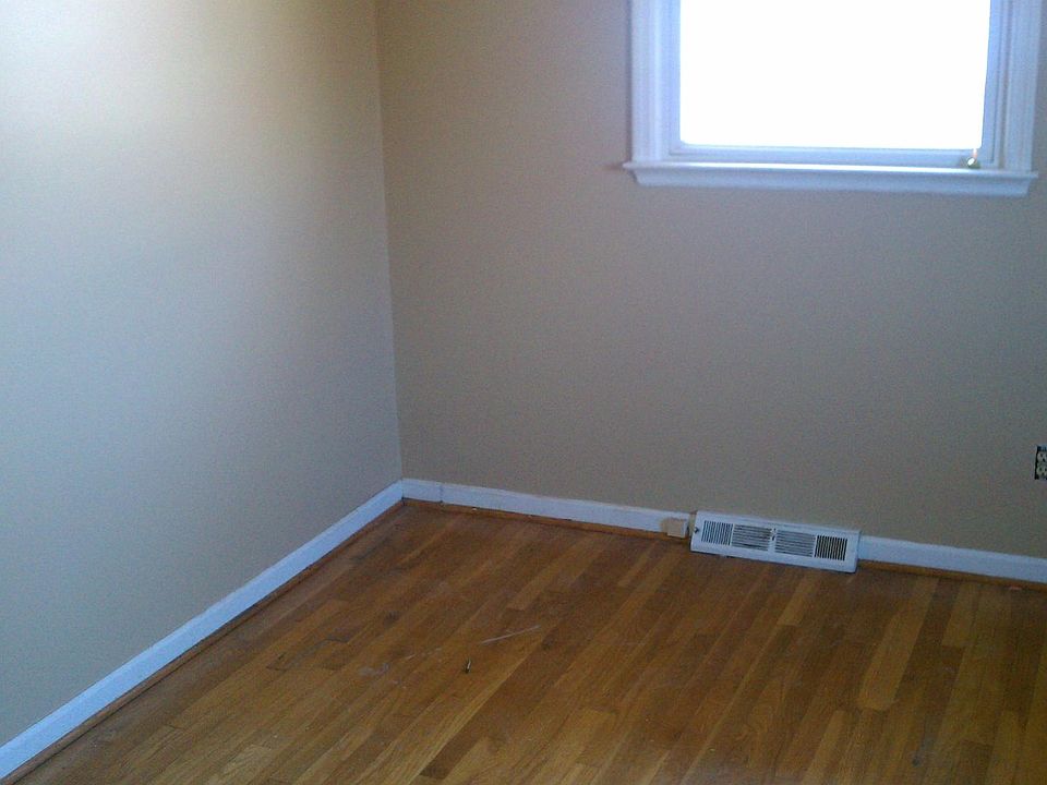 2nd image of 368 Mulberry Dr