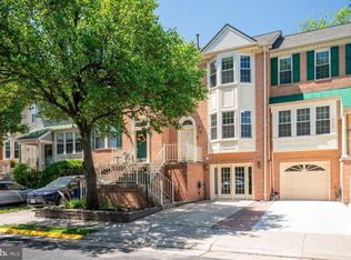 14113 Winding Ridge Ln, Centreville, VA 20121