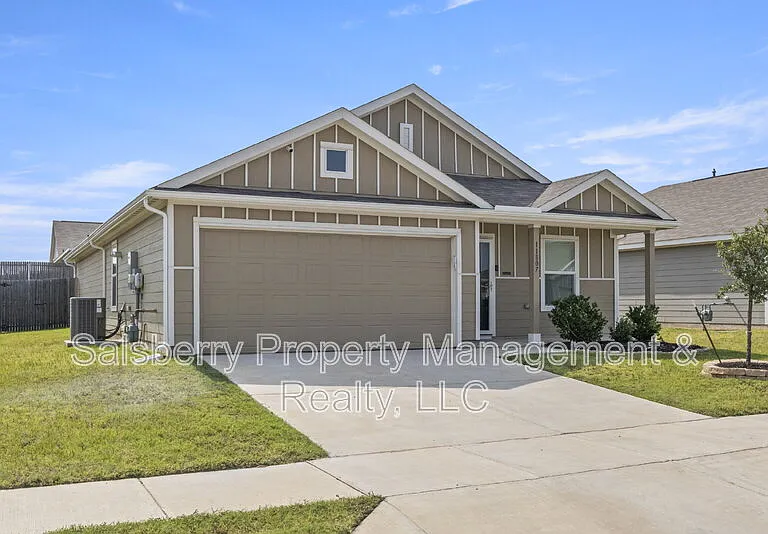 11807 Marcellus Way — Photo 2