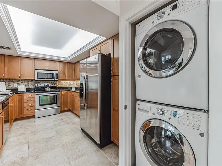 5633 Turtle Bay Dr #37 — Photo 7