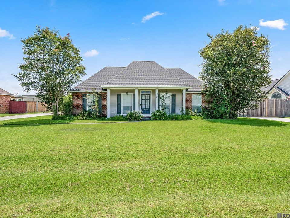 1st image of 24610 Rolling Meadow Dr