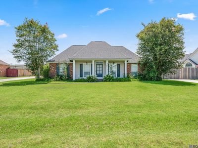 24610 Rolling Meadow Dr, Denham Springs, LA, 70726