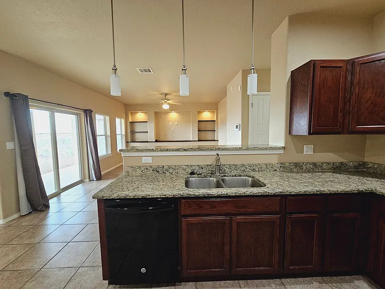 12185 Copper Valley Ln — Photo 8