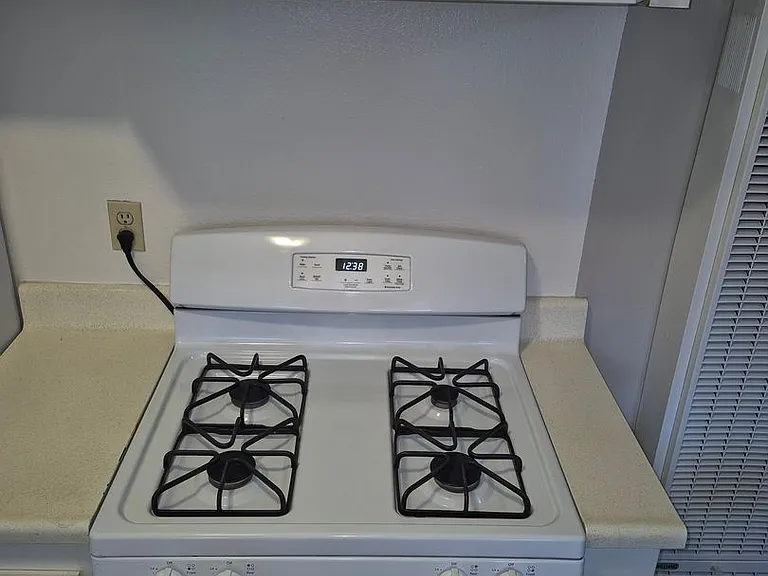 1130 W. San Bernardino Rd — Photo 15