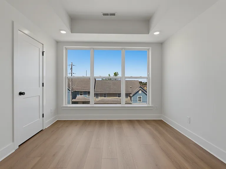 3965 Clifton Ave — Photo 25