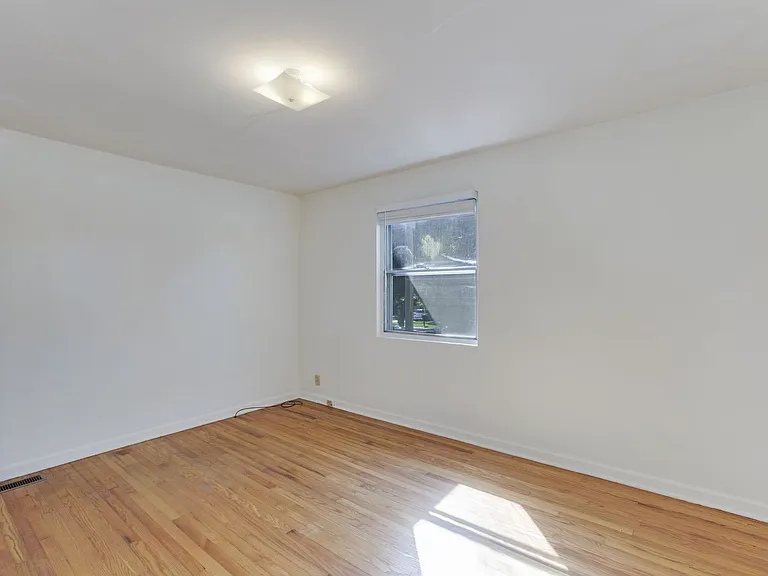 4104 Kimbark Dr — Photo 19