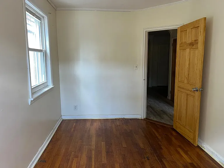 736 E 94th St #1 — Photo 11